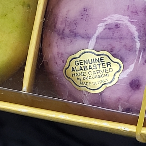 Alabaster Egg Set - Picture 4 of 10